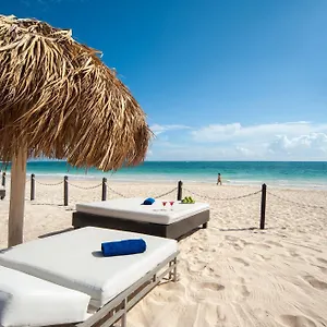 אתר נופש Grand Princess (adults Only), בווארו